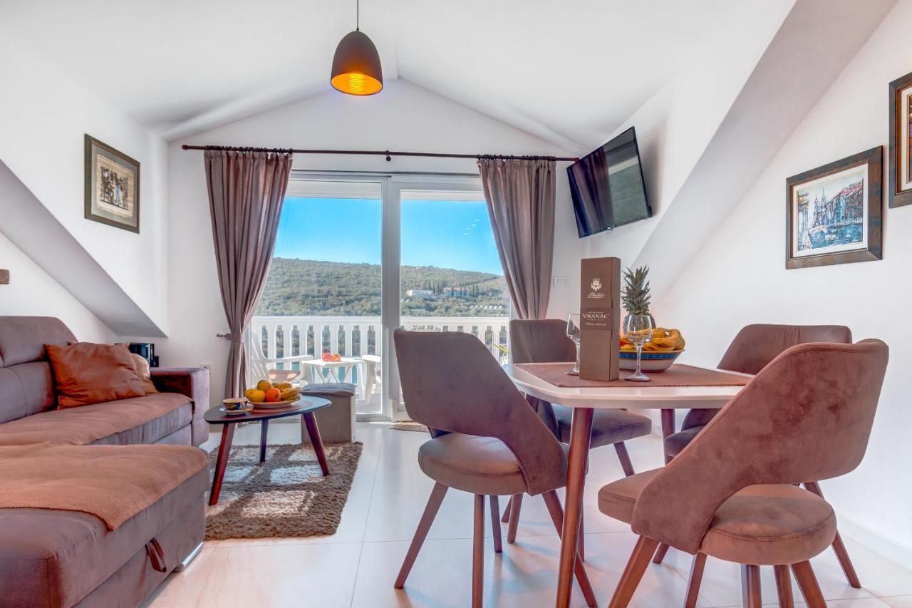 Sea Oasis Apartments - Milosevic Cattaro Esterno foto